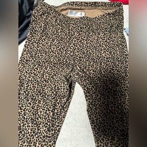 Old navy cheetah leggings. Large